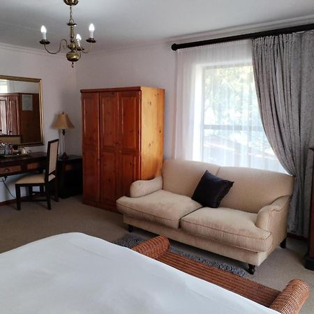 Hole In One Otel Roodepoort Dış mekan fotoğraf