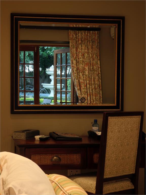 Hole In One Otel Roodepoort Dış mekan fotoğraf